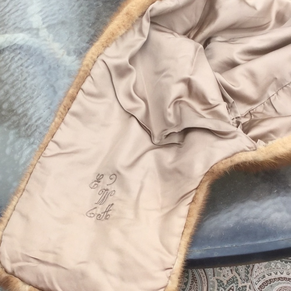 Vintage - Genuine Mink Capette - Picture 7 of 8